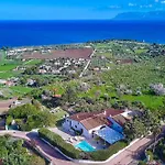 Villa Pandora