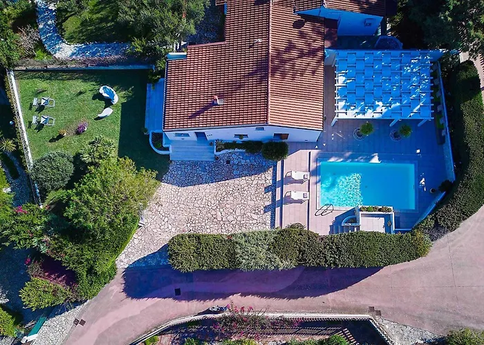 Pandora Scopello (Sicily)